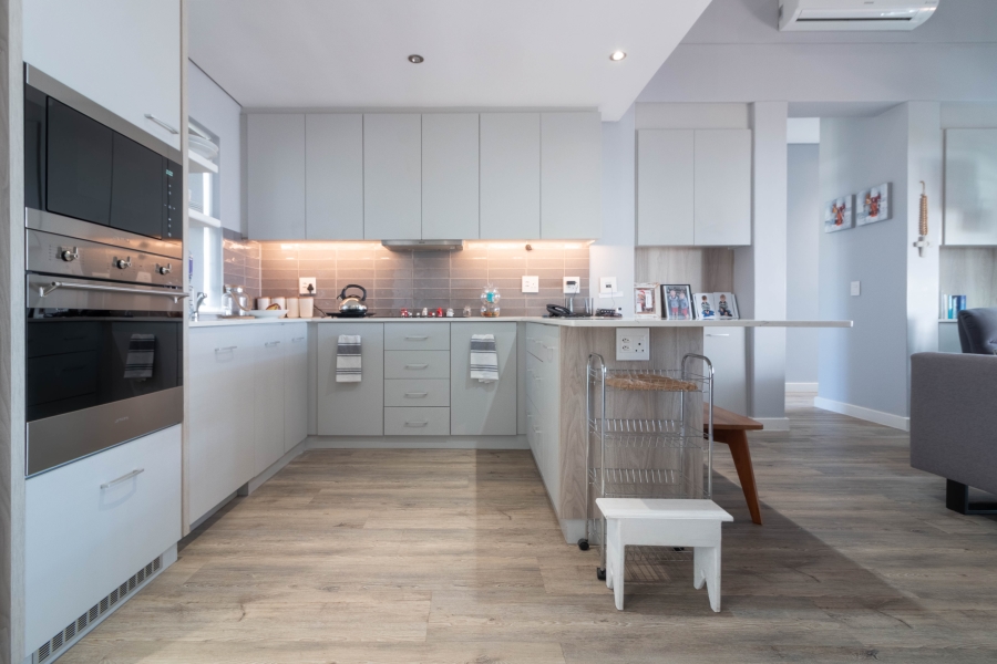 2 Bedroom Property for Sale in Plattekloof Western Cape